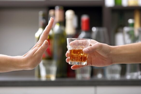Recusa de álcool como uma maneira de prevenir a prostatite